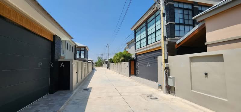 Living 21 at Mabprachan, Chon Buri (Pattaya), Bang Lamung, Bang Lamung (Pattaya), Chon Buri (Pattaya), 4 Bedrooms, 408 sqm, Single Detached House For Rent, by Praveen Peter, 500373724 - DDproperty.com