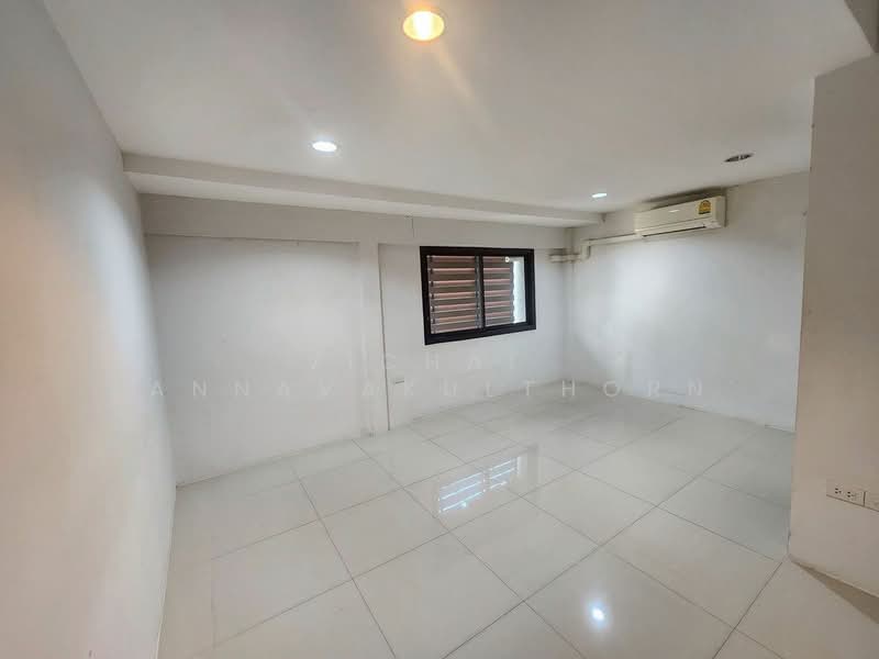 Aree Townhouse Sukhumvit 26, Bangkok, Khong Tan, Khlong Toei, Bangkok, , 250 sqm, Shophouse For Rent, by Vichai  Annavakulthorn, 500373753 - DDproperty.com
