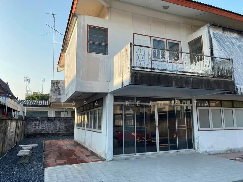undefined, Bangkok, Lat Phrao, Bangkok, 4 Bedrooms, 600 sqm, Single Detached House For Sale, by Nattapat Reunyota, 500373764 - DDproperty.com