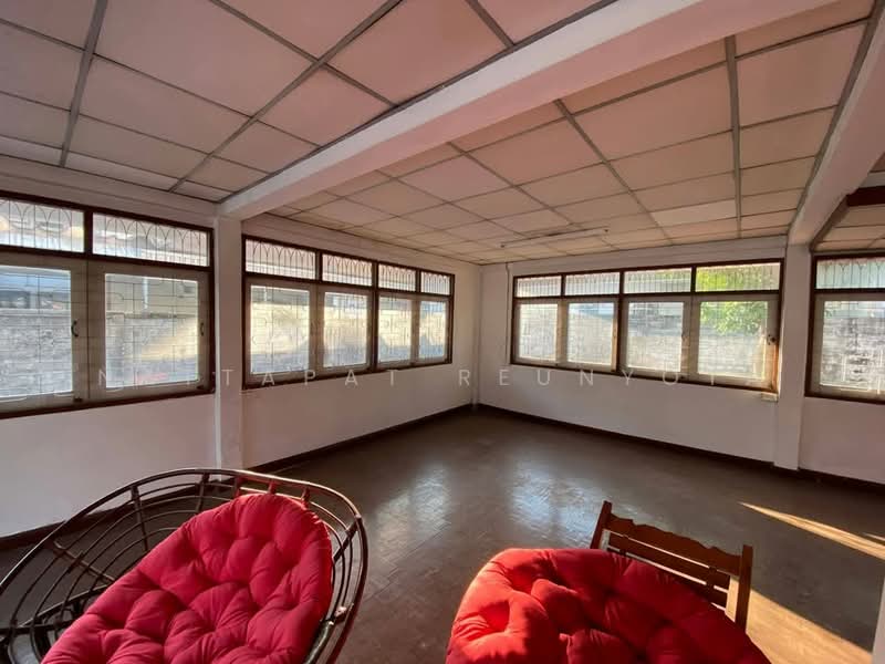 undefined, Bangkok, Lat Phrao, Bangkok, 4 Bedrooms, 600 sqm, Single Detached House For Sale, by Nattapat Reunyota, 500373764 - DDproperty.com