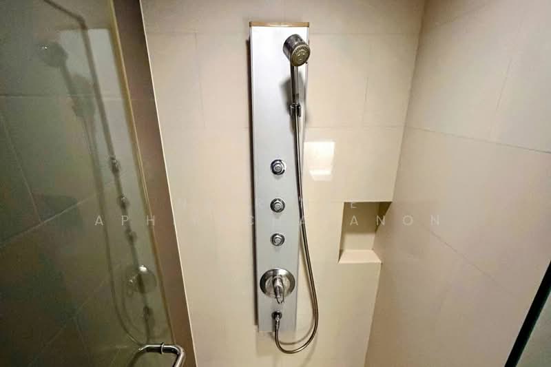 IDEO Morph 38, Bangkok, 88 Sukhumvit Road, Phra Kanong, Khlong Toei, Bangkok, 1 Bedroom, 36 sqm, Condo For Sale, by Natrinee Aphirachatanon, 500373774 - DDproperty.com