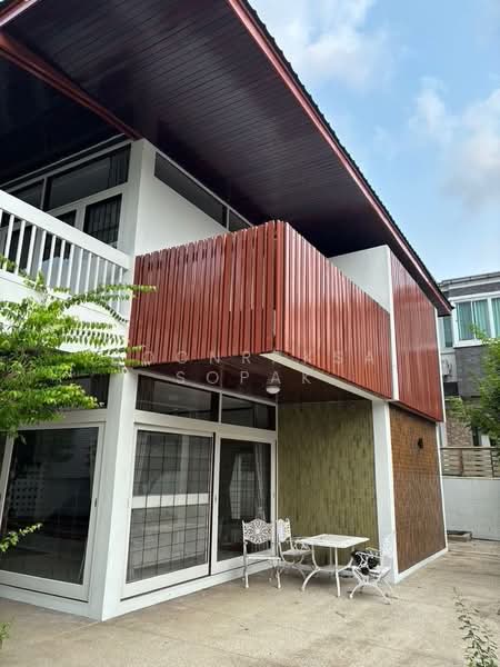 3-BR House, Bangkok, Khlong Tan Nua, Watthana, Bangkok, 3 Bedrooms, 340 sqm, Single Detached House For Rent, by Boonraksa Sopak, 500373858 - DDproperty.com
