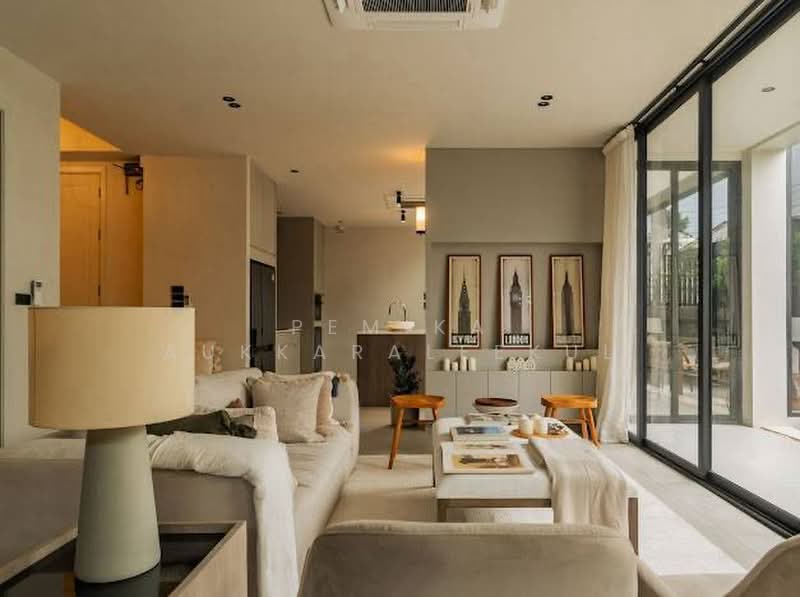 4-BR Villa, Bangkok, Phra Kanong Nua, Watthana, Bangkok, 4 Bedrooms, 430 sqm, Villa For Sale, by Pemika Aukkaraleekul, 500373973 - DDproperty.com