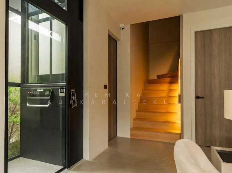 4-BR Villa, Bangkok, Phra Kanong Nua, Watthana, Bangkok, 4 Bedrooms, 430 sqm, Villa For Sale, by Pemika Aukkaraleekul, 500373973 - DDproperty.com