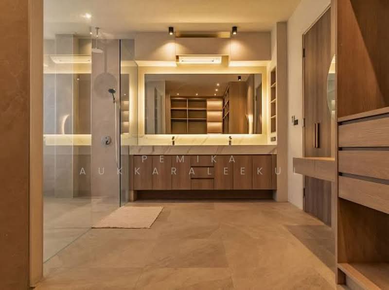 4-BR Villa, Bangkok, Phra Kanong Nua, Watthana, Bangkok, 4 Bedrooms, 430 sqm, Villa For Sale, by Pemika Aukkaraleekul, 500373973 - DDproperty.com