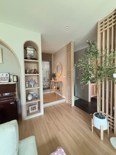 Pimnara Srinakarin-Bangna, Samut Prakan, Nam Daeng Road, Bang Kaeo, Bang Plee, Samut Prakan, 5 Bedrooms, 250 sqm, Single Detached House For Rent, by Ploypatcha Chomchid, 500374046 - DDproperty.com