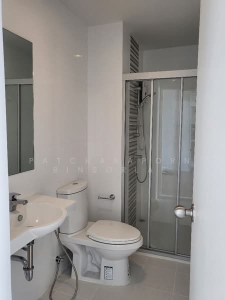 ISSI Condo Suksawat, Bangkok, 653 Suksawat Road, Bangpakok, Rat Burana, Bangkok, 1 Bedroom, 32 sqm, Condo For Sale, by Patcharaporn Binsorlae, 500374081 - DDproperty.com