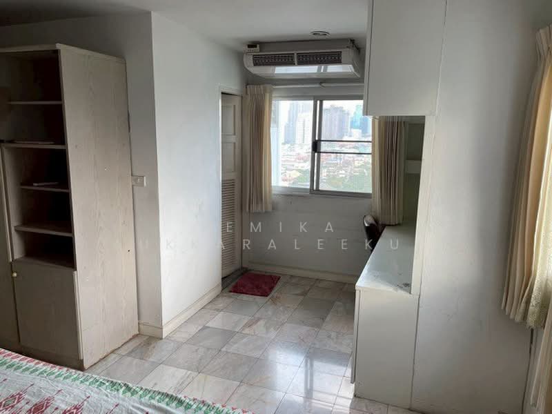 Regent On The Park 3, Bangkok, 185 Soi Sukhumvit 39 Sukhumvit Road, Khlong Tan Nua, Watthana, Bangkok, 3 Bedrooms, 242 sqm, Condo For Sale, by Pemika Aukkaraleekul, 500374089 - DDproperty.com