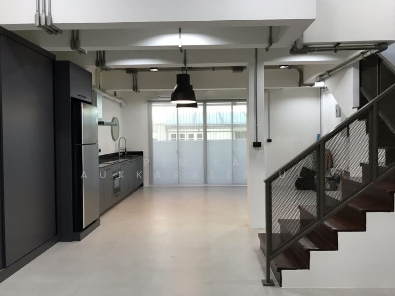 Prompak Gardens Condominium, Bangkok, Sukhumvit, Khlongtoei Nua, Watthana, Bangkok, 3 Bedrooms, 342 sqm, Condo For Sale, by Pemika Aukkaraleekul, 500374125 - DDproperty.com