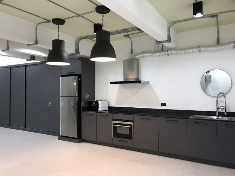 Prompak Gardens Condominium, Bangkok, Sukhumvit, Khlongtoei Nua, Watthana, Bangkok, 3 Bedrooms, 342 sqm, Condo For Sale, by Pemika Aukkaraleekul, 500374125 - DDproperty.com