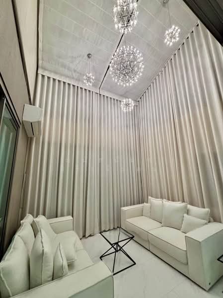 Perfect Masterpiece Sukhumvit 77 : เพอร์เฟค มาสเตอร์พีซ สุขุมวิท 77, สมุทรปราการ, ซอย หมู่บ้านเพอร์เฟคเพลส สุขุมวิท 77, ราชาเทวะ, บางพลี, สมุทรปราการ, 530 ตร.ม., บ้านเดี่ยว ให้เช่า, โดย มนัสนันท์ สิริรุจิรัตน์, 500374156 - DDproperty.com