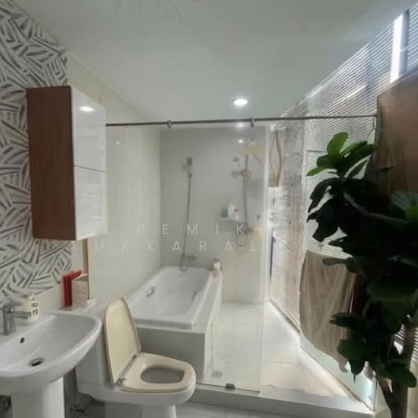 The Alcove Thonglor 10 : ดิ แอลโคฟ ทองหล่อ, กรุงเทพ, 199 ซ.สุขุมวิท 63 ถนนเอกมัย, คลองตันเหนือ, วัฒนา, กรุงเทพ, 80 ตร.ม., คอนโด ขาย, โดย Pemika Aukkaraleekul, 500374174 - DDproperty.com