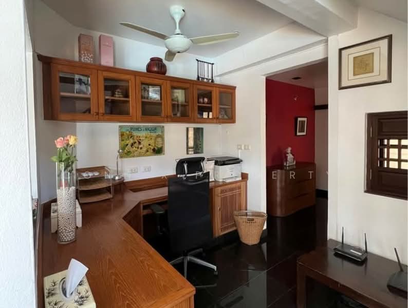 Two-story house, 50 square wa, Chalong, Phuket, Phuket, เจ้าฟ้าตะวันตก, Chalong, Muang Phuket, Phuket, 5 Bedrooms, 400 sqm, Single Detached House For Rent, by Connex Property, 500374222 - DDproperty.com