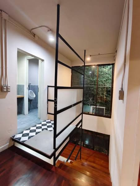 Townhouse for rent / Sathorn soi 7 yak 1, Bangkok, , Thung Maha Mek, Sathon, Bangkok, Studio, 250 sqm, Townhouse For Rent, by Connex Property, 500374249 - DDproperty.com