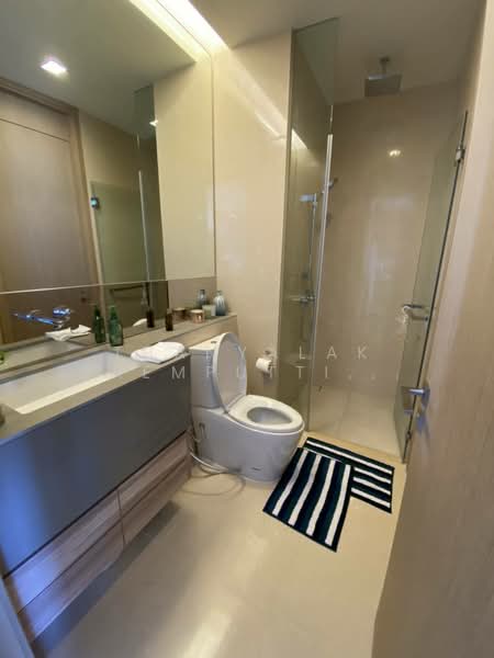 The Esse Asoke, Bangkok, 333 Soi Sukhumvit 21, Sukhumvit Road, Khlongtoei Nua, Watthana, Bangkok, 2 Bedrooms, 74 sqm, Condo For Sale, by Thanyalak Premputtiphan, 500374252 - DDproperty.com