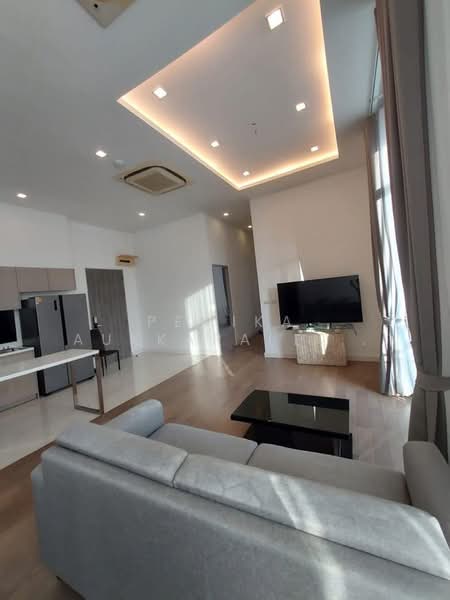 Trapezo Sukhumvit 16, Bangkok, Soi Sukhumvit 16, Khlong Toei, Bangkok, 3 Bedrooms, 118 sqm, Condo For Sale, by Pemika Aukkaraleekul, 500374254 - DDproperty.com