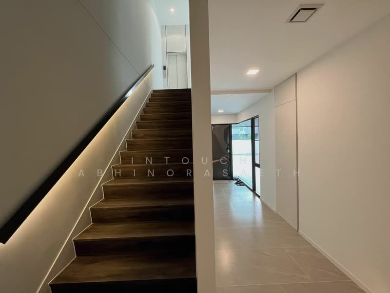 VIVE Krungthep Kreetha, Bangkok, Krungthep Kreetha Road, Saphan Sung, Bangkok, 4 Bedrooms, 421 sqm, Single Detached House For Sale, by Intouch Abhinorasaeth, 500374314 - DDproperty.com