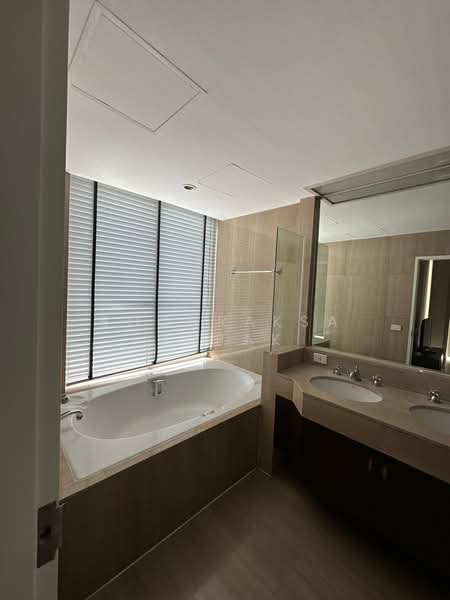 Langsuan Ville, Bangkok, 50 Soi Langsuan, Lumphini, Pathum Wan, Bangkok, 2 Bedrooms, 151 sqm, Condo For Rent, by Boonraksa Sopak, 500374329 - DDproperty.com