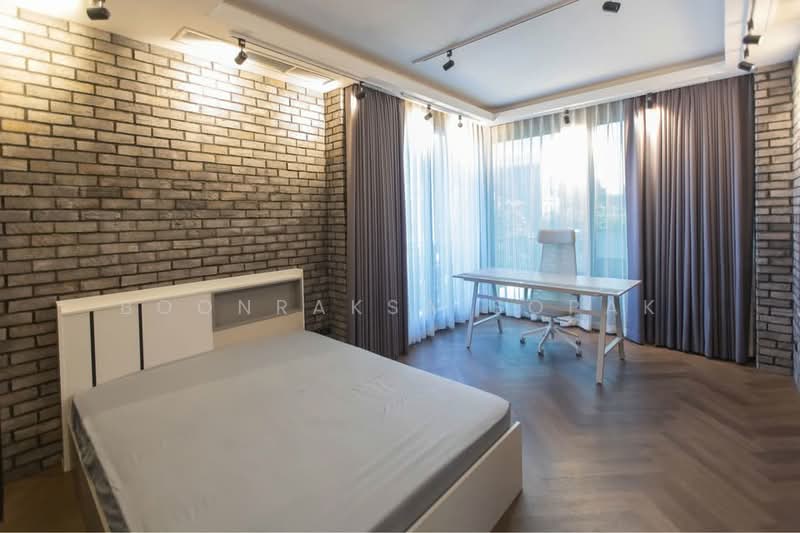 Artale Ekkamai-Ramintra, Bangkok, Soi Sukontasawat 19, Sukontasawat Road, Lat Phrao, Bangkok, 4 Bedrooms, 390 sqm, Single Detached House For Rent, by Boonraksa Sopak, 500374361 - DDproperty.com