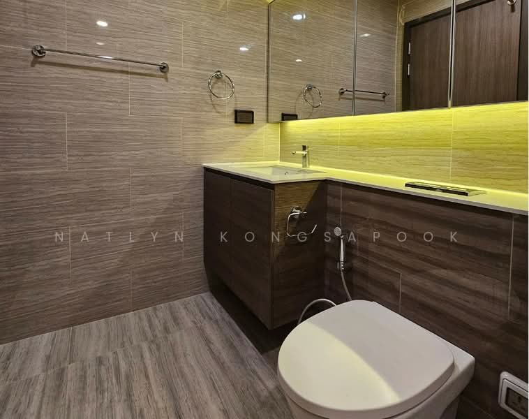 Whizdom Essence, Bangkok, 5 Piyabutr 1 Alley, Bang Chak, Phra Khanong, Bangkok, 2 Bedrooms, 55 sqm, Condo For Rent, by Natlyn Kongsapook, 500374427 - DDproperty.com