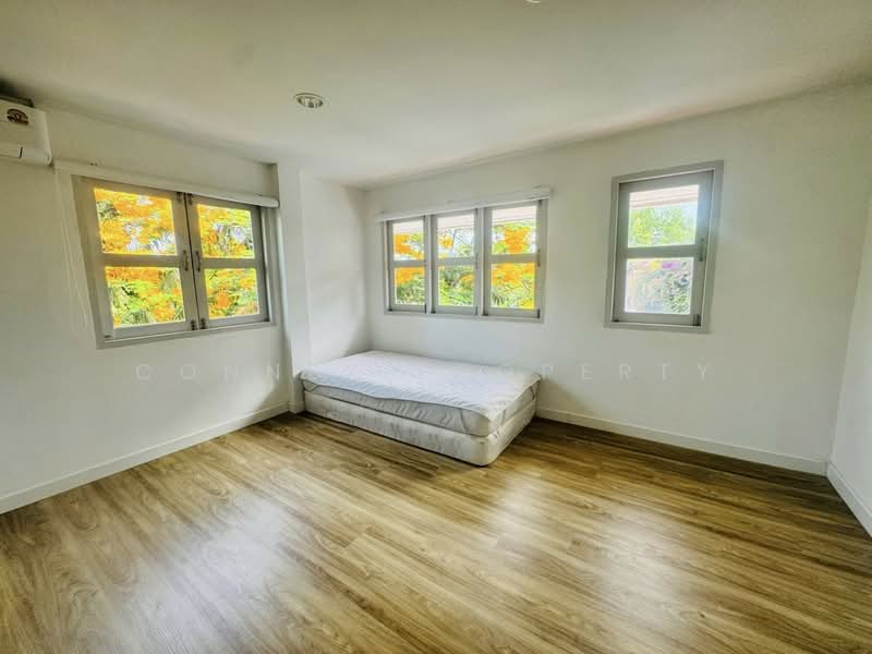 Cozy Corner House with Private Garden at Soi Rattanathibet 26, Nonthaburi, -, Bang Kra So, Muang Nonthaburi, Nonthaburi, 2 Bedrooms, 120 sqm, Single Detached House For Rent, by Connex Property, 500374435 - DDproperty.com