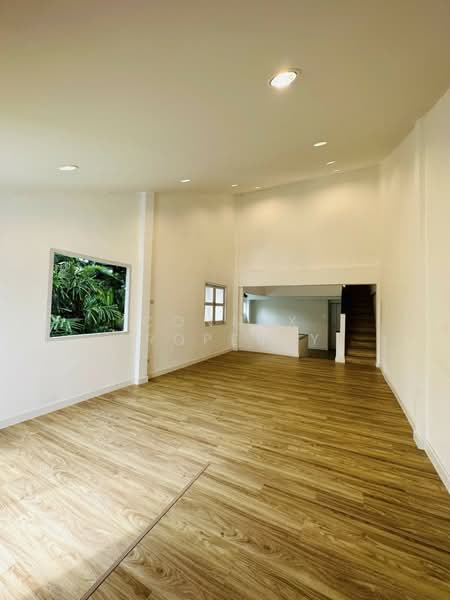 Cozy Corner House with Private Garden at Soi Rattanathibet 26, Nonthaburi, -, Bang Kra So, Muang Nonthaburi, Nonthaburi, 2 Bedrooms, 120 sqm, Single Detached House For Rent, by Connex Property, 500374435 - DDproperty.com