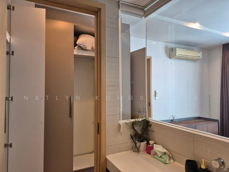 Siri At Sukhumvit, Bangkok, 902 Sukhumvit Road, Phra Kanong, Khlong Toei, Bangkok, 1 Bedroom, 50 sqm, Condo For Rent, by Natlyn Kongsapook, 500374499 - DDproperty.com