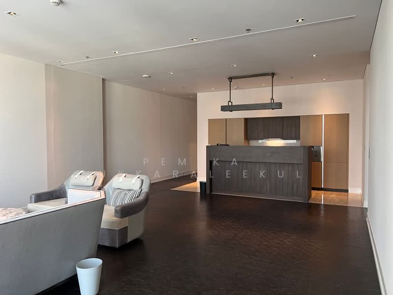 The Ritz-Carlton Residences, Bangkok, 114 Narathiwat Ratchanakarin Road, Silom, Bang Rak, Bangkok, 3 Bedrooms, 211 sqm, Condo For Sale, by Pemika Aukkaraleekul, 500374500 - DDproperty.com