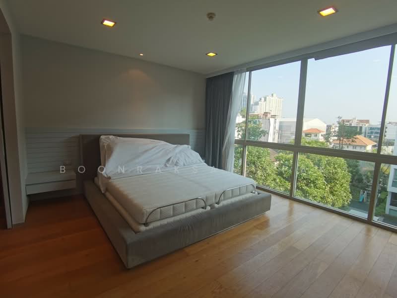Ficus Lane, Bangkok, Soi Sukhumvit 44/1, Phra Kanong, Khlong Toei, Bangkok, 2 Bedrooms, 198 sqm, Condo For Rent, by Boonraksa Sopak, 500374512 - DDproperty.com