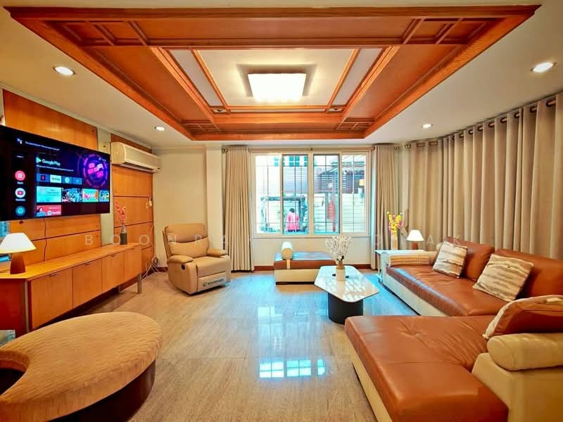 5-BR House, Bangkok, Bang Lam Phu Lang, Khlong San, Bangkok, 5 Bedrooms, 600 sqm, Single Detached House For Rent, by Boonraksa Sopak, 500374577 - DDproperty.com