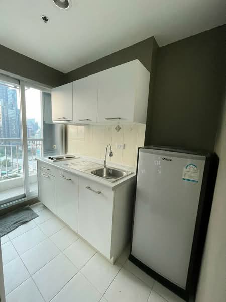 Life @ Sathorn 10, Bangkok, 48 Soi Sathorn 10, Sathorn Road, Silom, Bang Rak, Bangkok, 1 Bedroom, 39 sqm, Condo For Rent, by จิตราภรณ์ พิมพ์จันทร์, 500374599 - DDproperty.com
