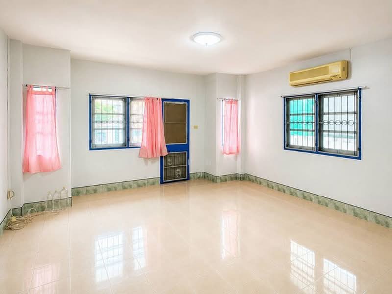 Phuket Villa Daorung : ภูเก็ตวิลล่า ดาวรุ่ง, ภูเก็ต, ถนนเจ้าฟ้าตะวันออก, วิชิต, เมืองภูเก็ต, ภูเก็ต, 140 ตร.ม., บ้านแฝด ขาย, โดย จิระเมศร์ วราสิทธิ์สิริ, 500374645 - DDproperty.com