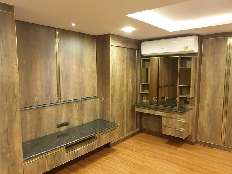 President Park Sukhumvit 24, Bangkok, 99 Sukhumvit 24 Alley, Khlongtoei Nua, Watthana, Bangkok, 3 Bedrooms, 223 sqm, Condo For Rent, by Boonraksa Sopak, 500374654 - DDproperty.com