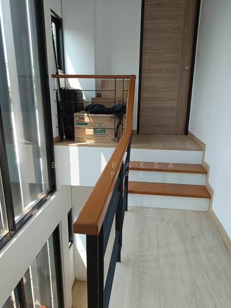 3-BR Townhouse, Bangkok, Phra Kanong Nua, Watthana, Bangkok, 3 Bedrooms, 200 sqm, Townhouse For Rent, by Boonraksa Sopak, 500374676 - DDproperty.com