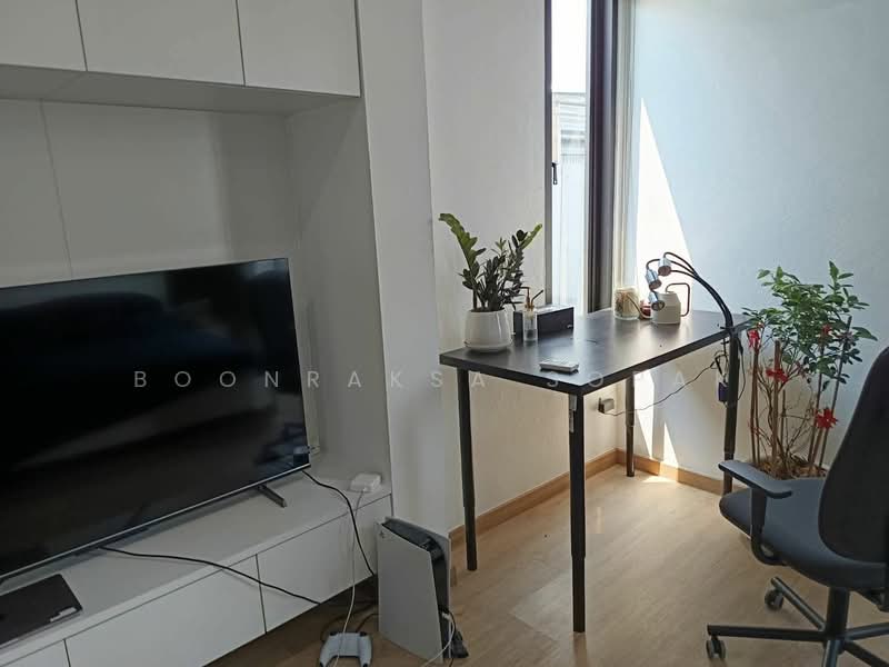 3-BR Townhouse, Bangkok, Phra Kanong Nua, Watthana, Bangkok, 3 Bedrooms, 200 sqm, Townhouse For Rent, by Boonraksa Sopak, 500374676 - DDproperty.com