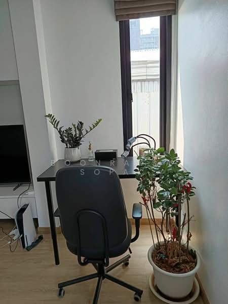 3-BR Townhouse, Bangkok, Phra Kanong Nua, Watthana, Bangkok, 3 Bedrooms, 200 sqm, Townhouse For Rent, by Boonraksa Sopak, 500374676 - DDproperty.com