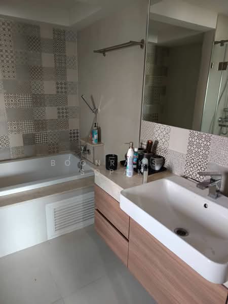3-BR Townhouse, Bangkok, Phra Kanong Nua, Watthana, Bangkok, 3 Bedrooms, 200 sqm, Townhouse For Rent, by Boonraksa Sopak, 500374676 - DDproperty.com