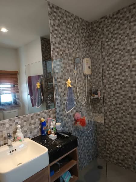 3-BR Townhouse, Bangkok, Phra Kanong Nua, Watthana, Bangkok, 3 Bedrooms, 200 sqm, Townhouse For Rent, by Boonraksa Sopak, 500374676 - DDproperty.com