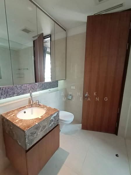 The Lakes, Bangkok, 123 Ratchadaphisek Road, Khlong Toei, Bangkok, 3 Bedrooms, 142 sqm, Condo For Rent, by Kritaphak Khongmueang, 500374748 - DDproperty.com
