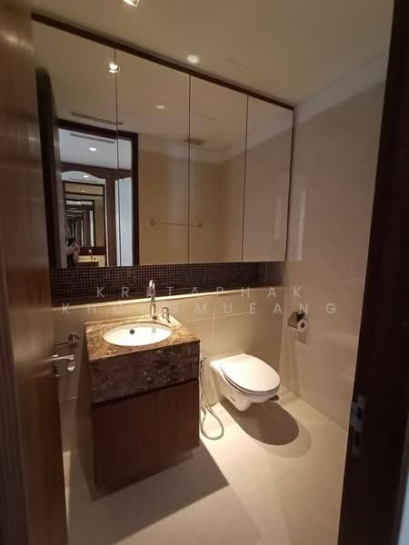 The Lakes, Bangkok, 123 Ratchadaphisek Road, Khlong Toei, Bangkok, 3 Bedrooms, 142 sqm, Condo For Rent, by Kritaphak Khongmueang, 500374748 - DDproperty.com