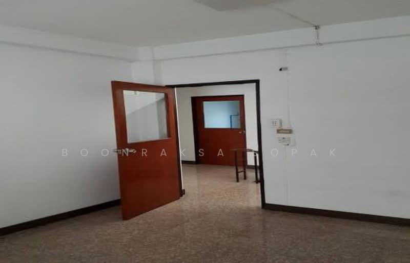 4-BR Townhouse, Bangkok, Chong Nonsi, Yan Nawa, Bangkok, 4 Bedrooms, 325 sqm, Townhouse For Rent, by Boonraksa Sopak, 500374749 - DDproperty.com