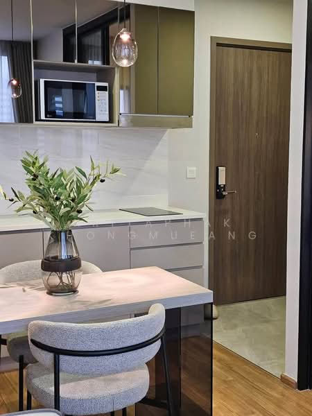 Cloud Thonglor-Phetchaburi, Bangkok, 1986 New Petchaburi Road, Bang Kapi, Huai Khwang, Bangkok, 1 Bedroom, 38 sqm, Condo For Rent, by Kritaphak Khongmueang, 500374773 - DDproperty.com