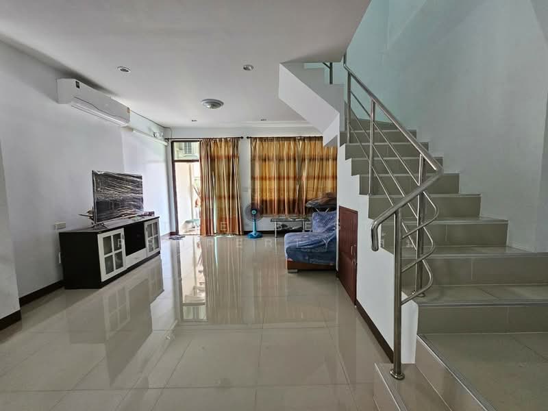 ชลพฤกษา นาป่า, Chon Buri (Pattaya), Na Pa, Muang Chon Buri, Chon Buri (Pattaya), 3 Bedrooms, 102 sqm, Townhouse For Sale, by The Best Property ส้ม, 500374797 - DDproperty.com