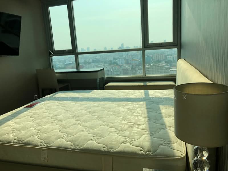 Life Ratchadapisek, Bangkok, 279 Ratchadapisaek Road, Huai Khwang, Bangkok, 2 Bedrooms, 56 sqm, Condo For Rent, by Boonraksa Sopak, 500374820 - DDproperty.com