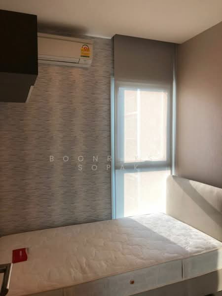 Life Ratchadapisek, Bangkok, 279 Ratchadapisaek Road, Huai Khwang, Bangkok, 2 Bedrooms, 56 sqm, Condo For Rent, by Boonraksa Sopak, 500374820 - DDproperty.com