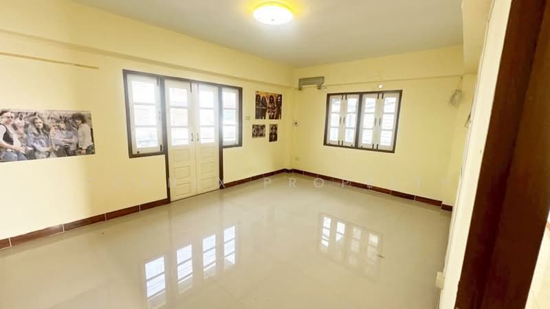 Rom Mai 1 Village, Bangkok, พระยาสุเรนทร์, Bang Chun, Khlong Sam Wa, Bangkok, 4 Bedrooms, 140 sqm, Single Detached House For Sale, by Connex Property, 500374838 - DDproperty.com