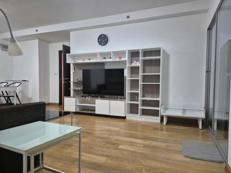 Supalai Park Ekkamai-Thonglor, Bangkok, Petchaburi Road, Bang Kapi, Huai Khwang, Bangkok, 2 Bedrooms, 70 sqm, Condo For Rent, by Rojjana Jindasri, 500374853 - DDproperty.com