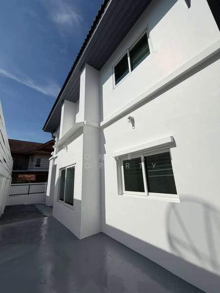 Pitchanan, Bangkok, สุคนธสวัสดิ์, Lat Phrao, Bangkok, 3 Bedrooms, 200 sqm, Single Detached House For Sale, by Connex Property, 500374867 - DDproperty.com