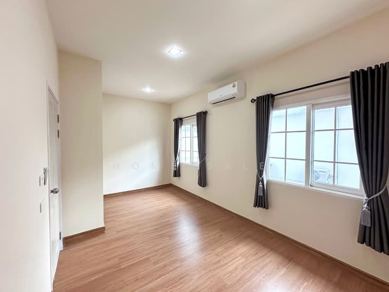 Golden Town Ladprao-Kaset Nawamin, Bangkok, Chorake Bua, Lat Phrao, Bangkok, 3 Bedrooms, 150 sqm, Townhouse For Sale, by Home4Sale, 500374895 - DDproperty.com