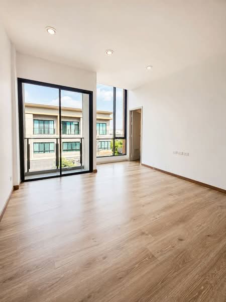 Premium Place Phaholyothin-Ramintra, Bangkok, Tha Rang, Bang Khen, Bangkok, 3 Bedrooms, 220 sqm, Townhouse For Sale, by Home4Sale, 500374904 - DDproperty.com